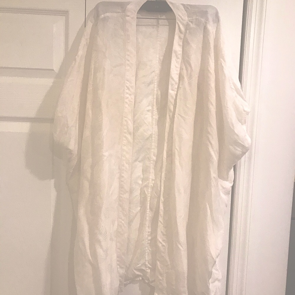 Aritzia Sunday Best White Coverup